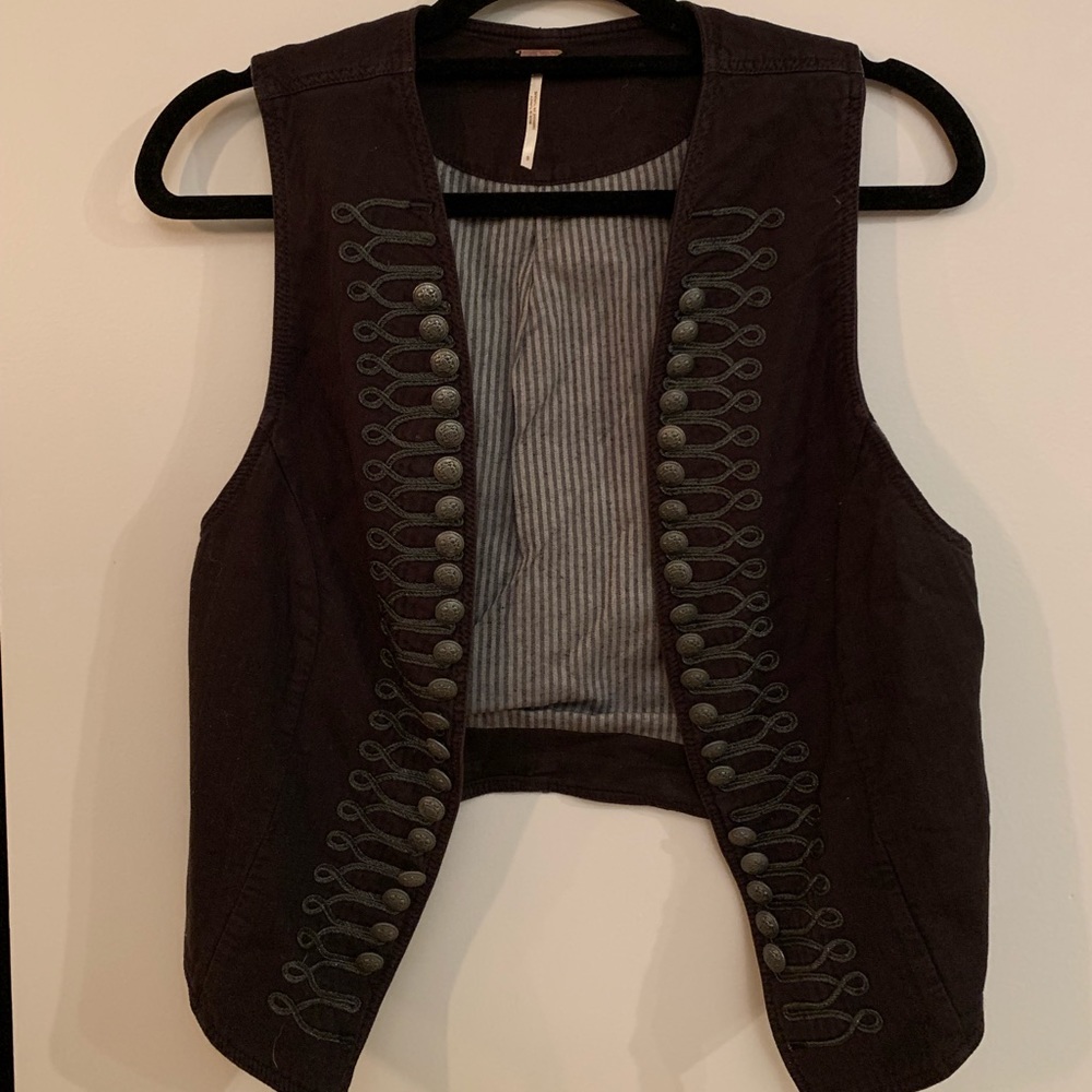 FreePeople - NWT Charcoal Button Vest | Military